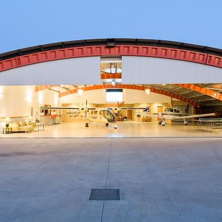 Hangar House 머지 외부 사진